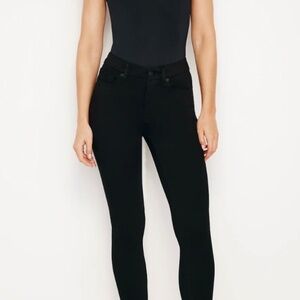 Good American Good Legs Skinny Jeans